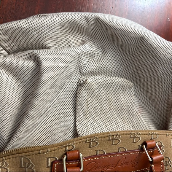 DOONEY & BOURKE Signature DB Logo Handbag - Picture 15 of 15